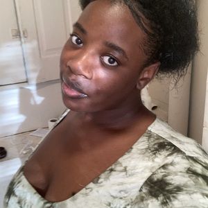 Meet your Posher, Breanna